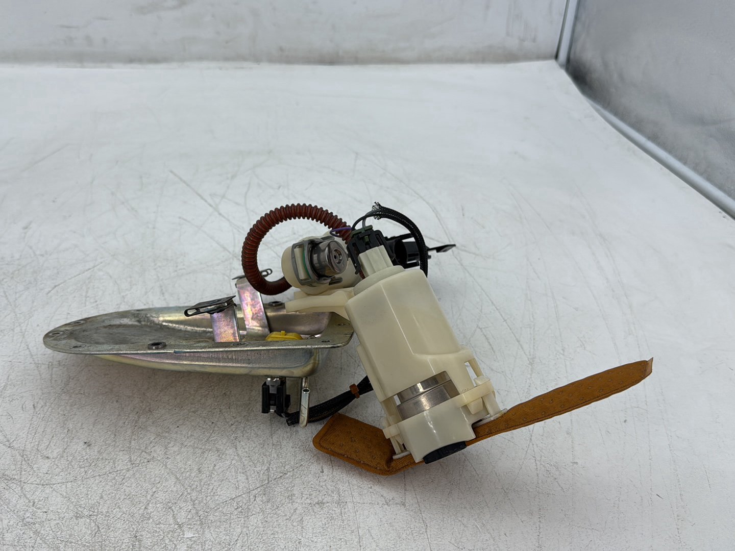 2010 Harley Dyna Fat Bob FXDF OEM Fuel Pump Gas Gasoline Petrol Sending