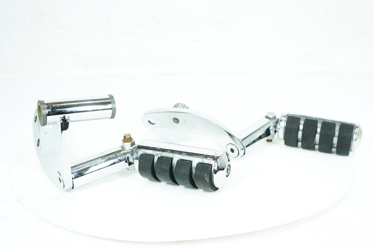 2004 Harley Dyna FXDLI Low Rider OEM Left & Right Driver Step Foot Rest Pegs