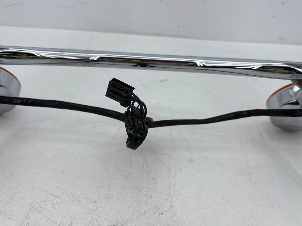 08 Harley Touring Electra Glide Ultra Front Turn Signal Indicators Aux Light Bar