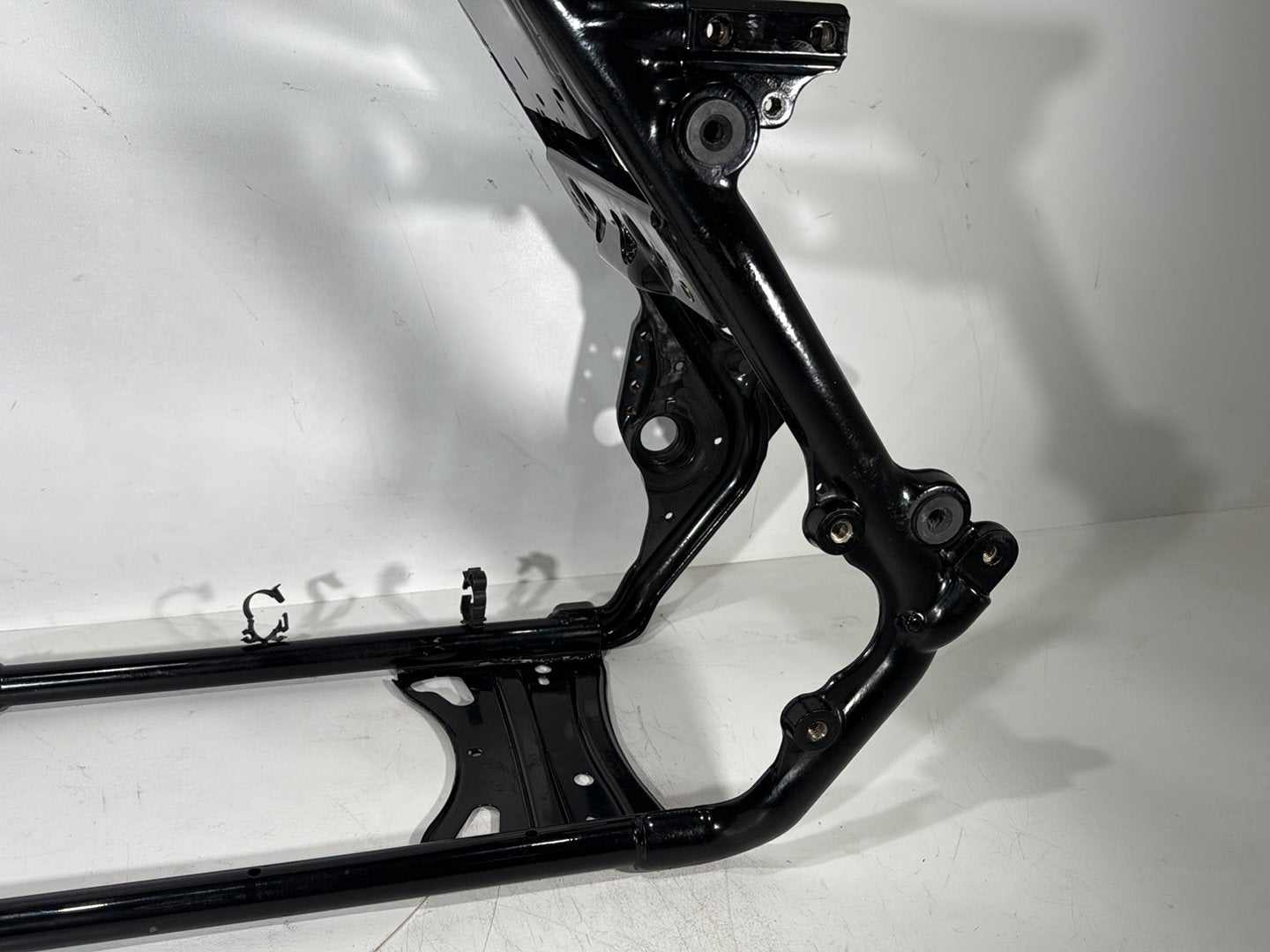 2007 - 2016 Harley-Davidson Touring Electra Glide Ultra Body Main Frame Chassis CLN CLR 47900-10BHP