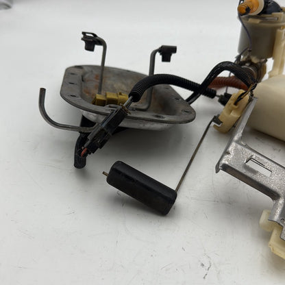 2007 - 2012 Harley-Davidson Dyna Street Bob Gas Gasoline Fuel Petrol Pump Sending  	61016-04B
