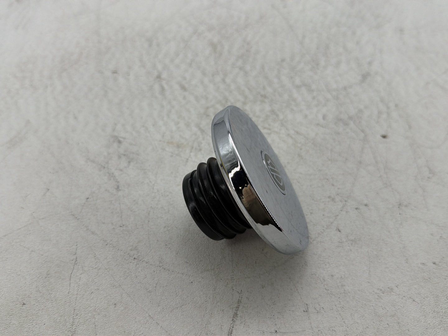 2006 Harley Sportster 1200 Low XL1200L OEM Fuel Cap Gas Tank Bushing Hub