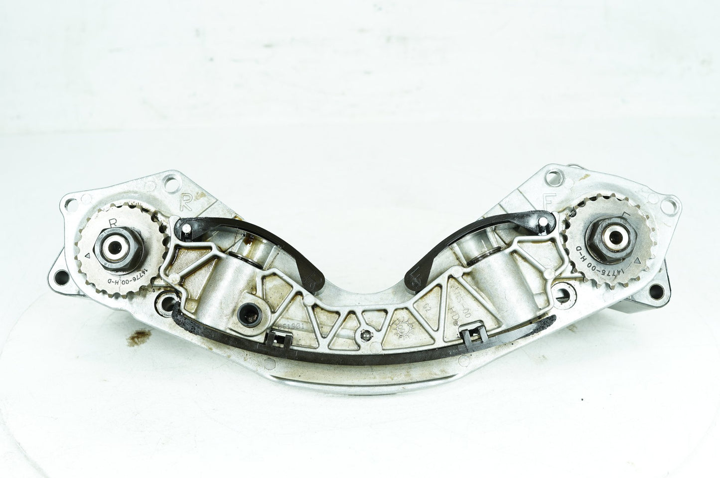 2000 - 2006 Harley-Davidson Softail Deuce Engine Motor Lower Timing Chain Guide 14715-00