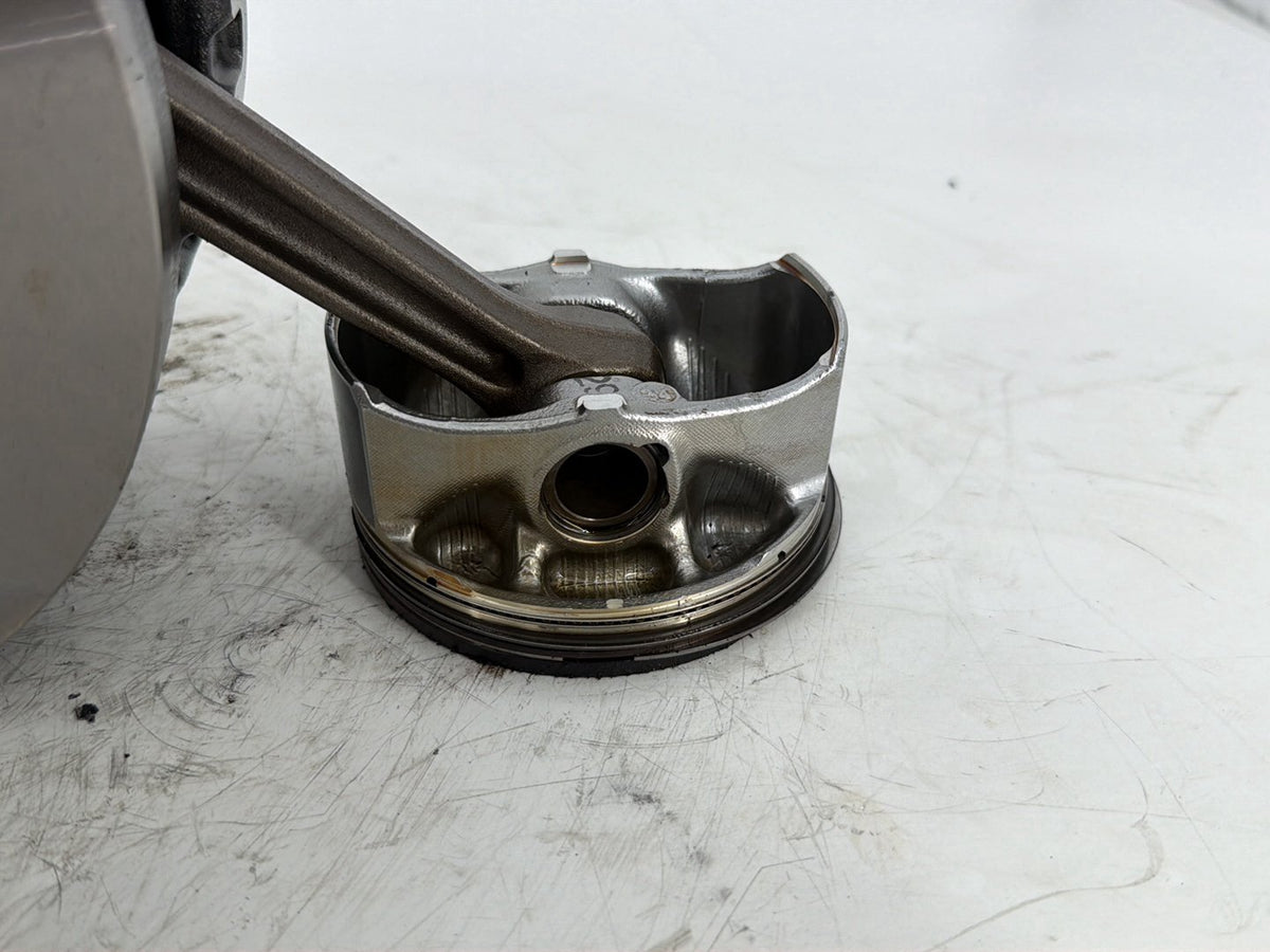 2017 Harley Touring Street Glide Twin Cam Engine Crank Shaft Flywheel Pistons