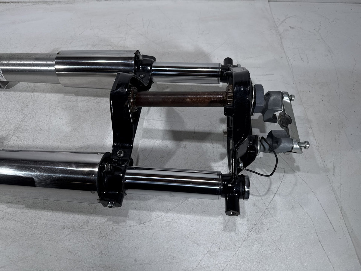 2012 Harley Street Glide Touring Front Triple Tree Set & LH RH Fork Legs Sliders