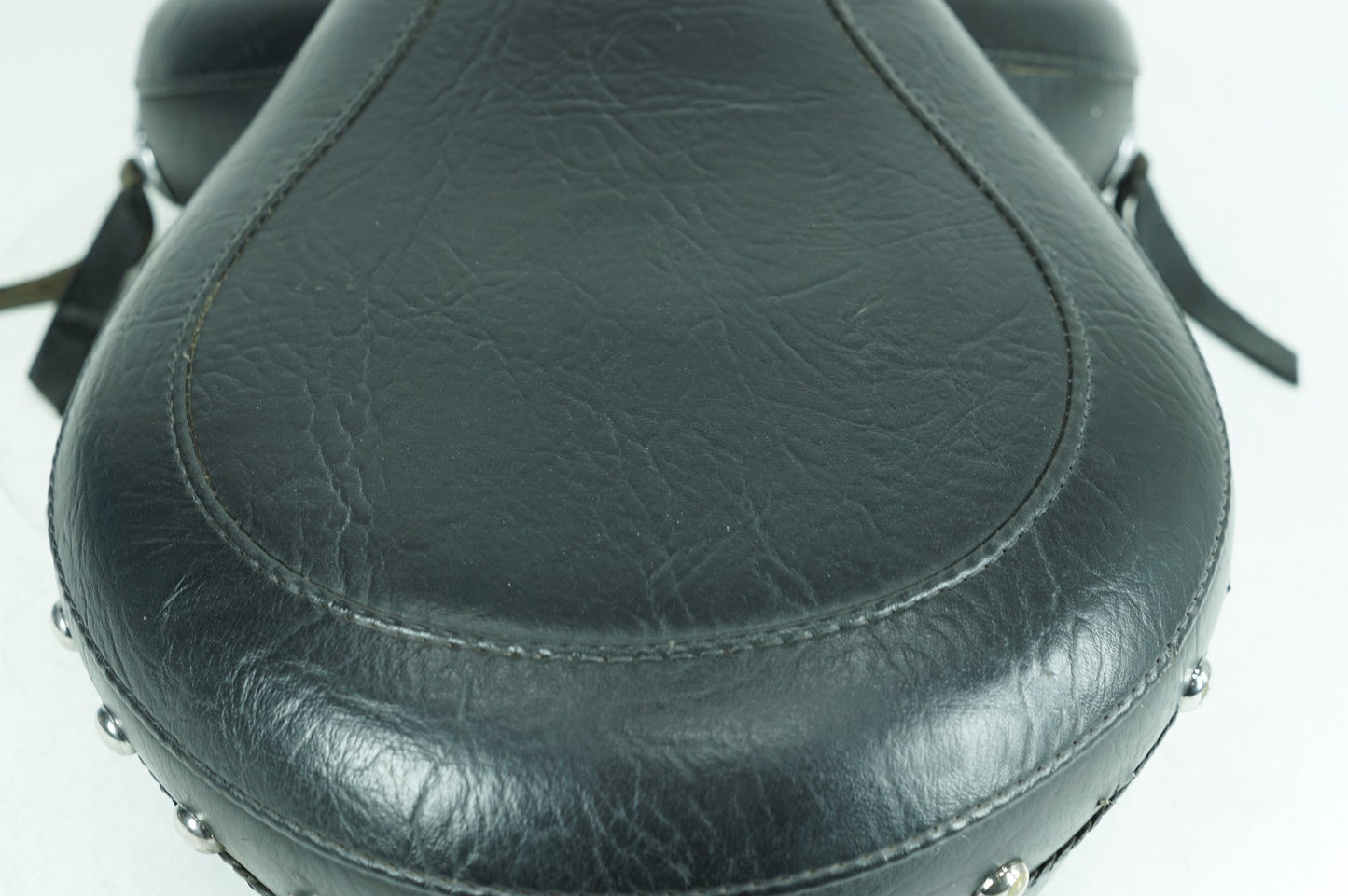 2004 - 2013 Harley-Davidson Sportster Custom Passenger Rider Driver Seat Saddle MUSTANG
