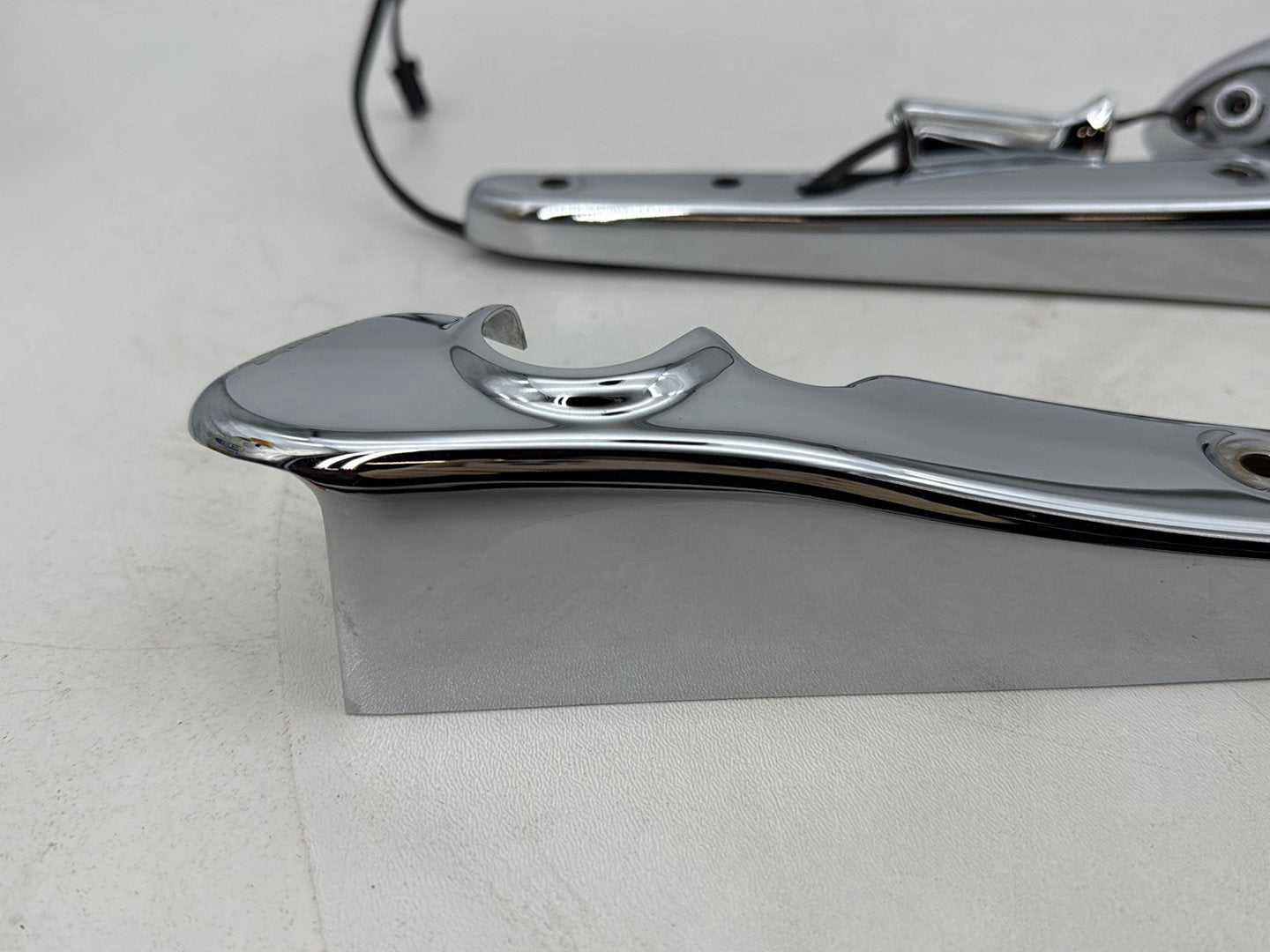 2004 - 2013 Harley-Davidson Sportster 883 Custom Rear Left Right Fender Struts Bracket & Turn Signal  59902-04
