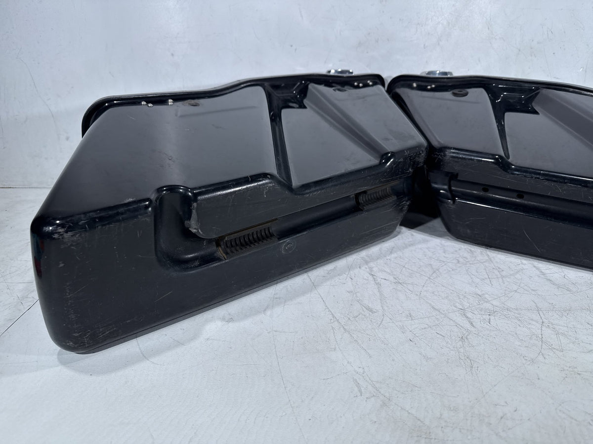 11 Harley Street Glide Touring FLHX-103 OEM Left Right Saddlebags Luggage NOKey