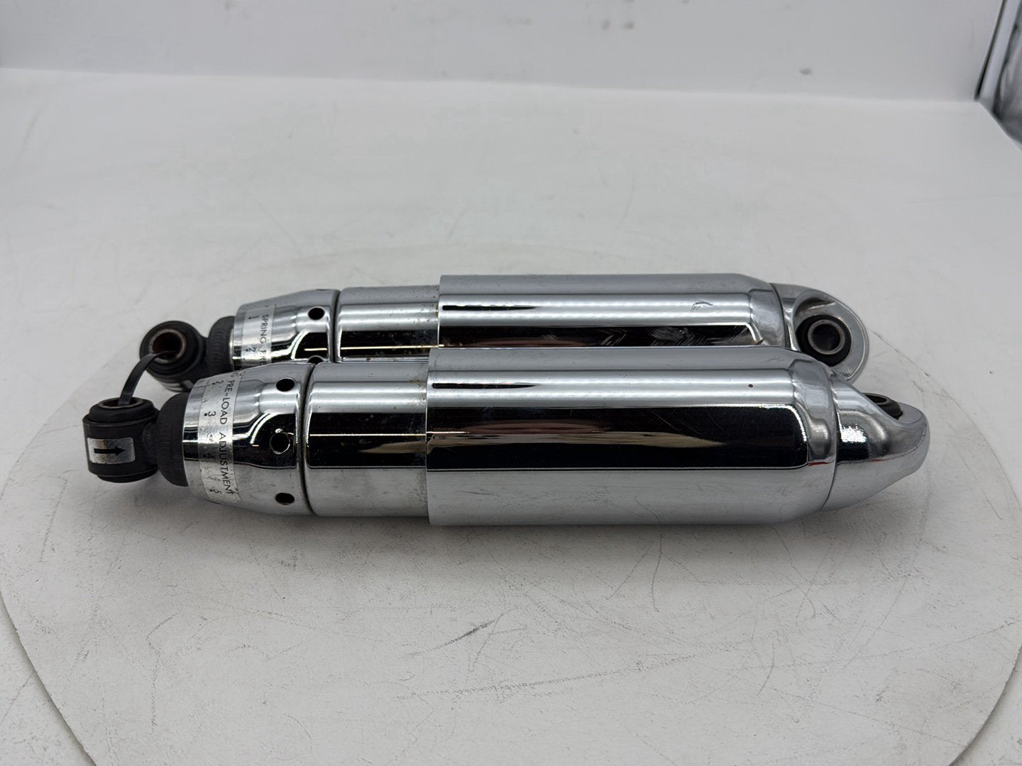 2007 - 2012 Harley-Davidson Dyna Super Glide Rear Left Right Shock Absorbers 54537-08A