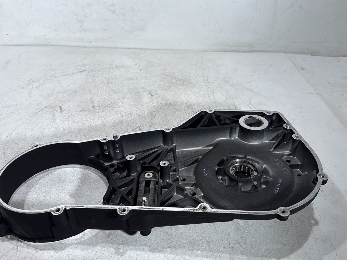 2003 Harley Softail Deuce FXSTD OEM Inner Primary Clutch Cover