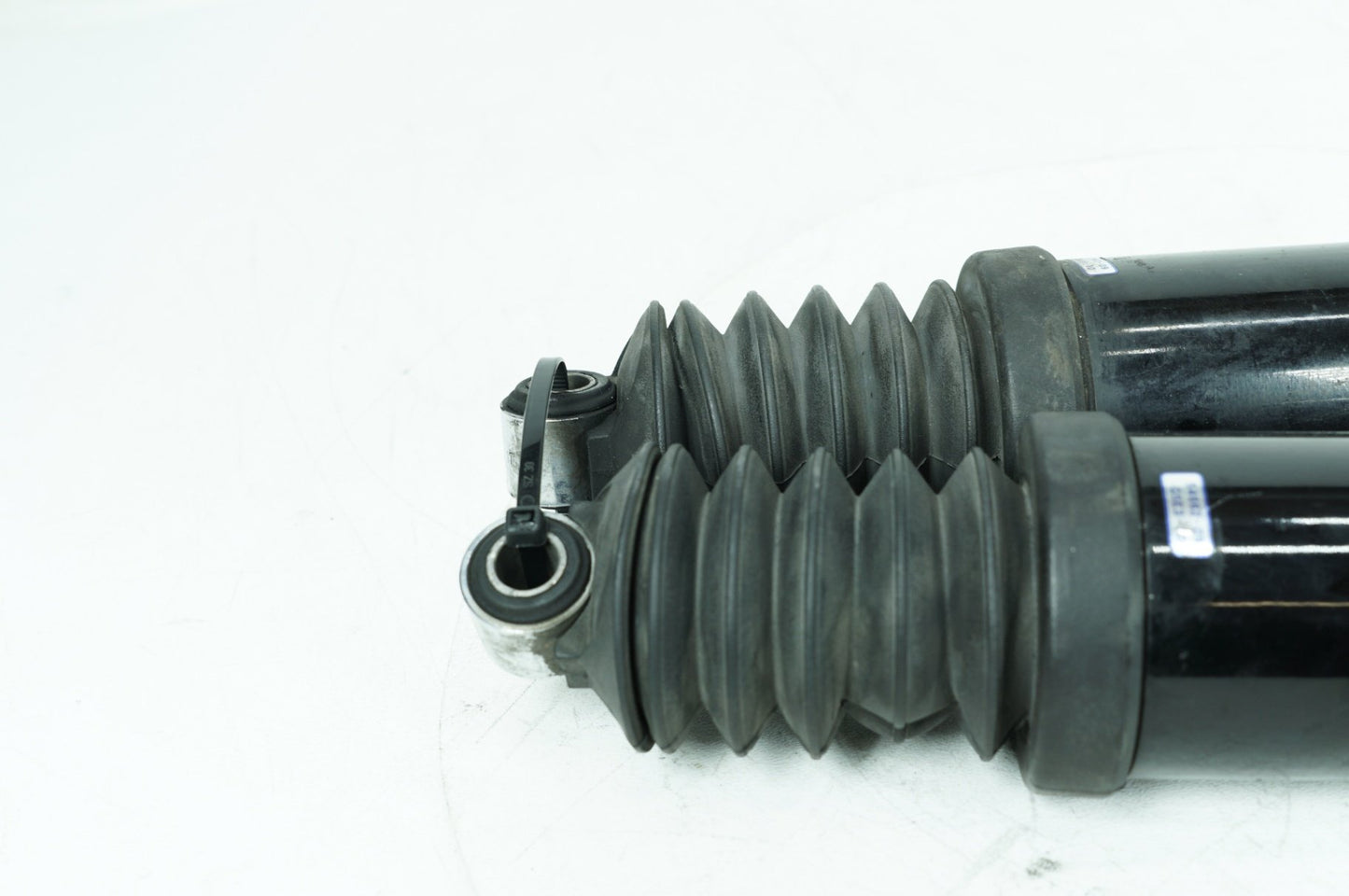 1999 - 2006 Harley-Davidson Touring Electra Glide Ultra Rear Left Right Shock Absorbers 54662-09