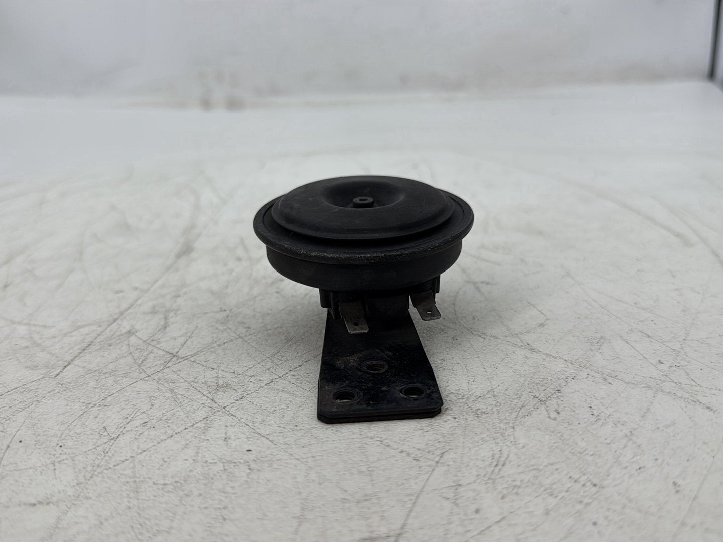 2008 Harley Sportster XL883L 883 Low OEM Signal Horn Klaxon Beep 69043-96B