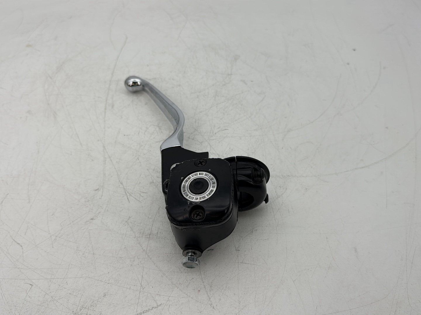 2005 Harley Touring FLHRCI Road King Classic OEM Front Right Brake Lever Master Cylinder
