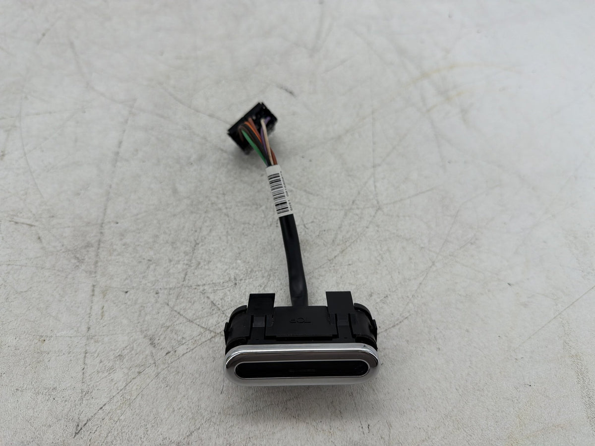 09 Harley Electra Glide Touring CVO OEM Dash Indicator Lamp Wire Plug 68789-96A
