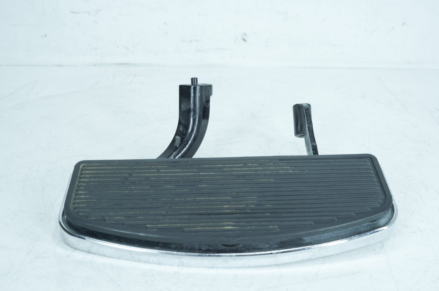 2007 - 2011 Harley-Davidson Touring Electra Ultra Right Driver 1 Floorboard Foot Rest 50614-06