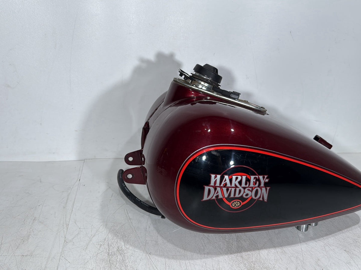 1999 - 2006 Harley-Davidson Touring Electra Glide Classic Fuel Gas Tank Gasoline Reservoir 61356-00