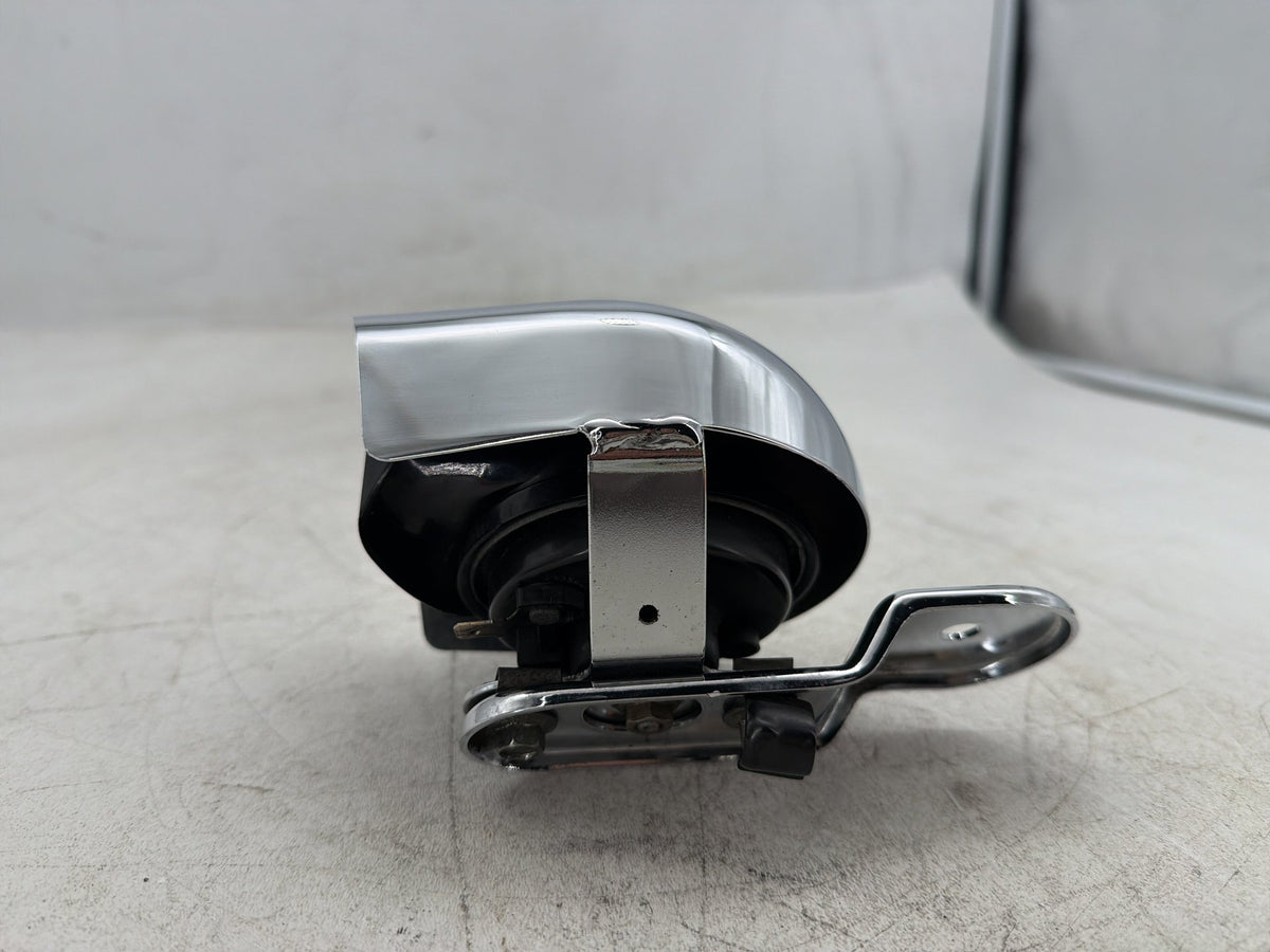 2004 Harley Heritage Softail Classic FLSTCI OEM Horn Signal Klaxon Chrome Cover