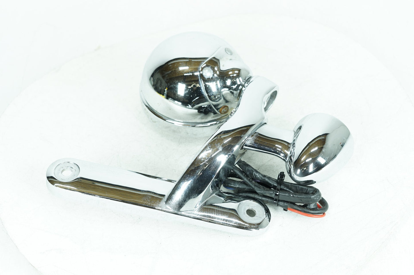 2007 - 2012 Harley-Davidson Touring Street Glide Front Right 1 Turn Signal Indicator  	69279-06
