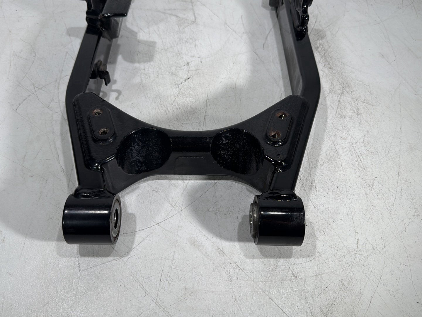 2015 Harley Dyna Low Rider FXDL OEM Rear Fork Swingarm Swing Arm