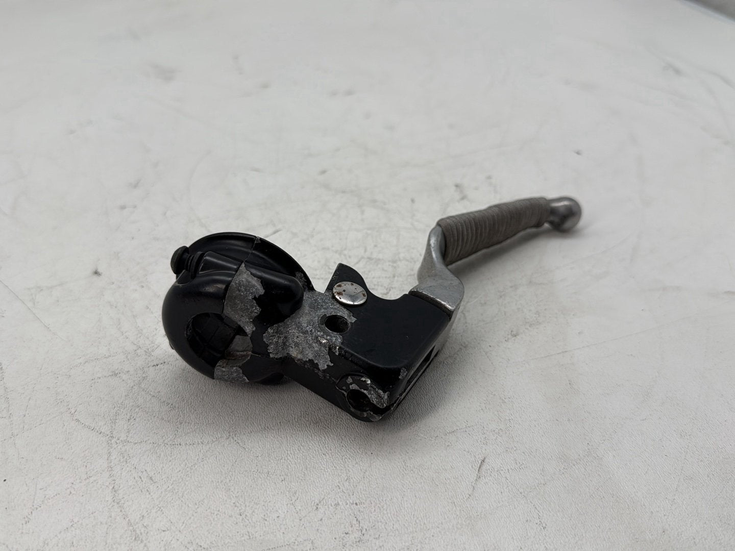 2006 Harley Touring FLHTCI Electra Glide Classic OEM Front Left Hand Clutch Control Lever