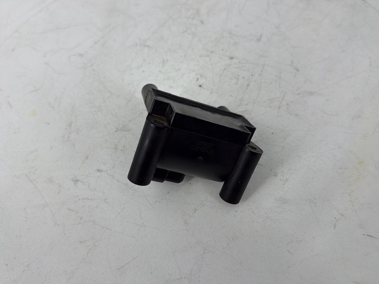 2008 - 2016 Harley-Davidson Touring Street Glide Ignition Coil Spark Igniter 31696-07A