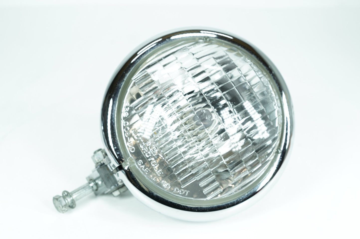 1999 - 2006 Harley-Davidson Dyna Wide Glide Headlight Headlamp Head Light Halogen  	67777-80A