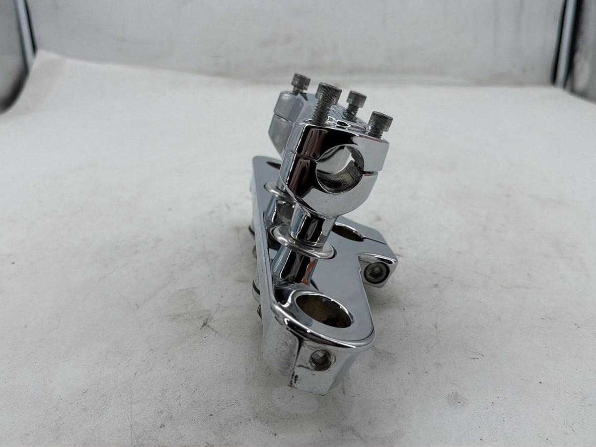 2004 Harley Heritage Softail Classic OEM Front Fork Upper Triple Tree Bracket