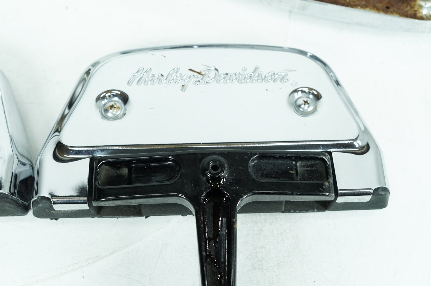 2007 - 2012 Harley-Davidson Touring Electra Glide Left Right Driver & Pass Floorboard Foot Rest 50683-04
