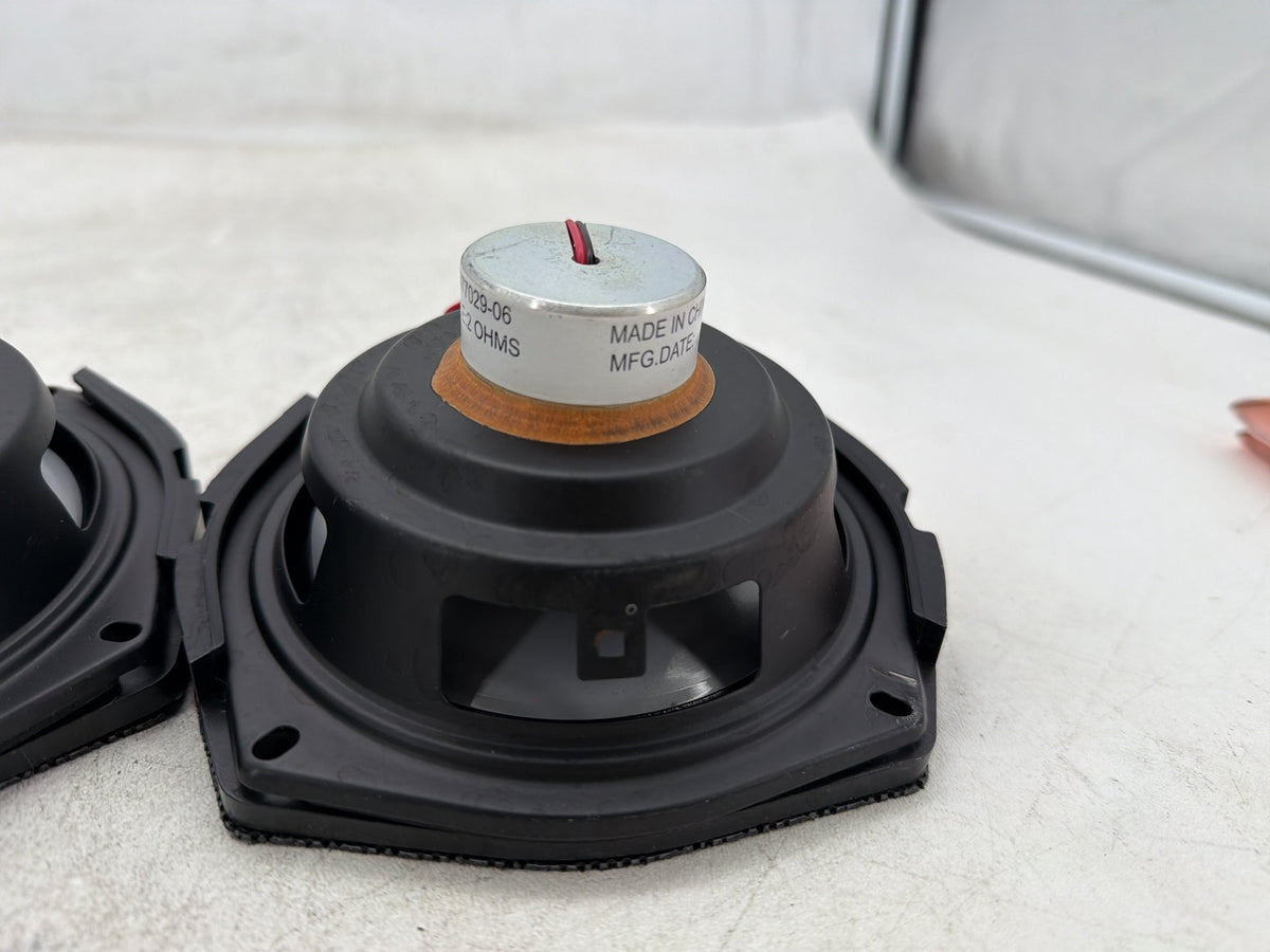 2013 Harley Electra Glide Touring FLHTCU OEM Left Right Sound Audio Speakers