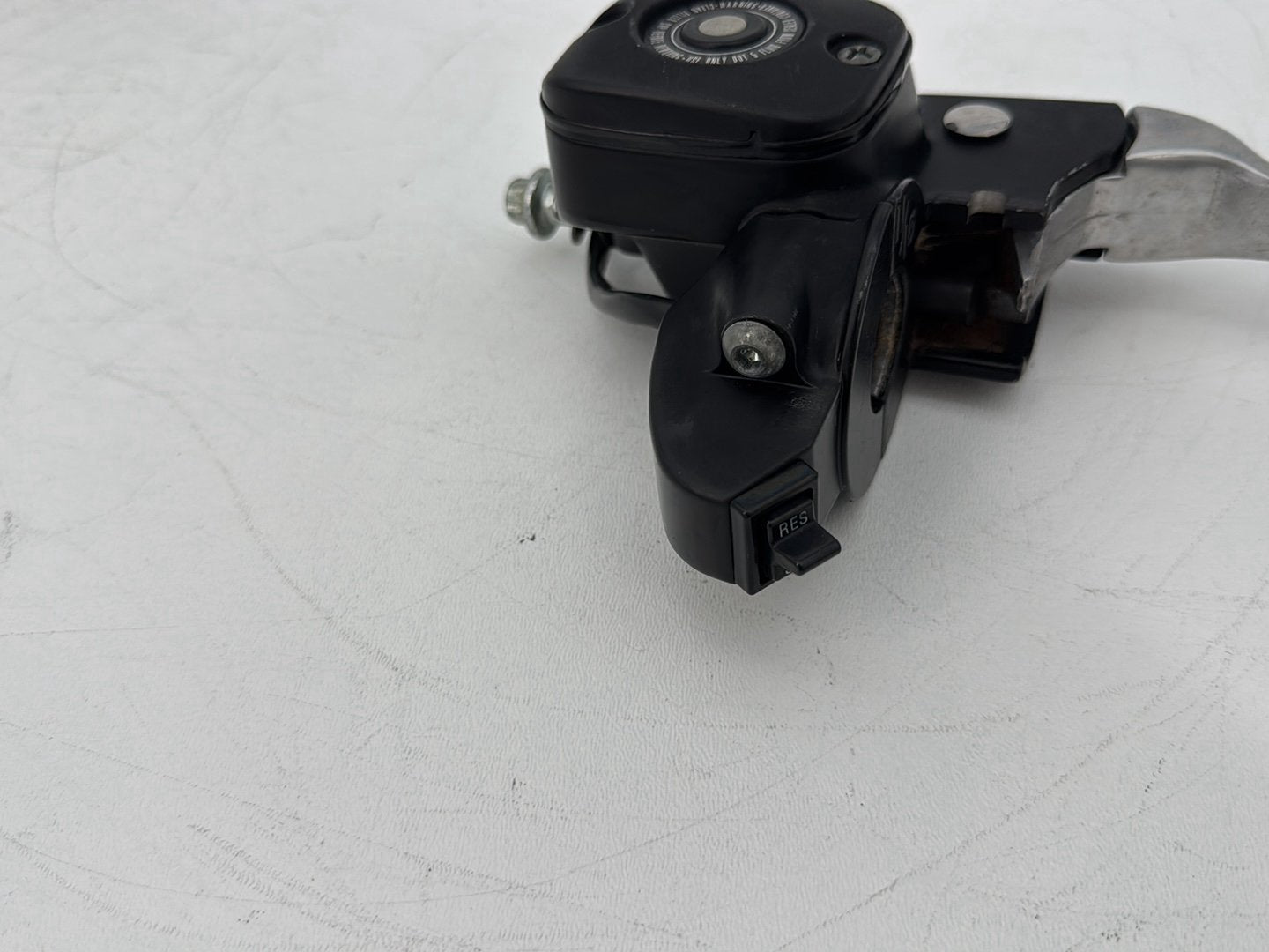 1999 - 2006 Harley-Davidson Touring Electra Glide Classic Front Right Brake Lever Master Cylinder 45013-96D