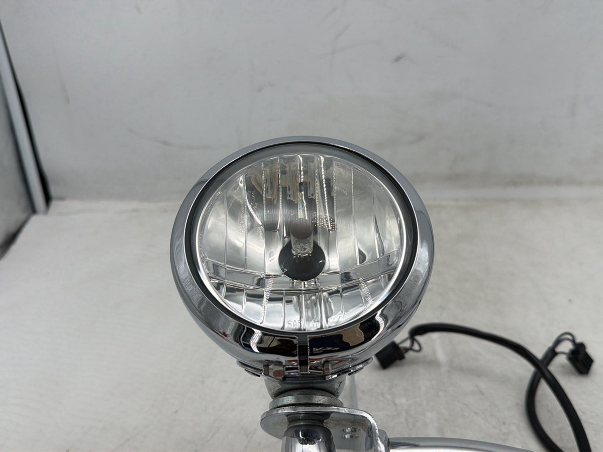 2011 Harley Electra Glide Touring Ultra OEM Front Turn Signal Indicators Aux Light Bar
