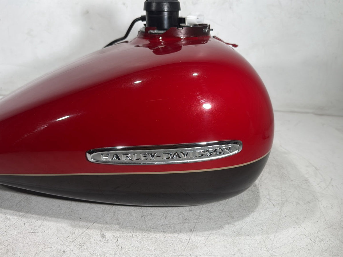 2011 Harley Electra Glide Touring Ultra OEM Fuel Gas Tank Gasoline Reservoir