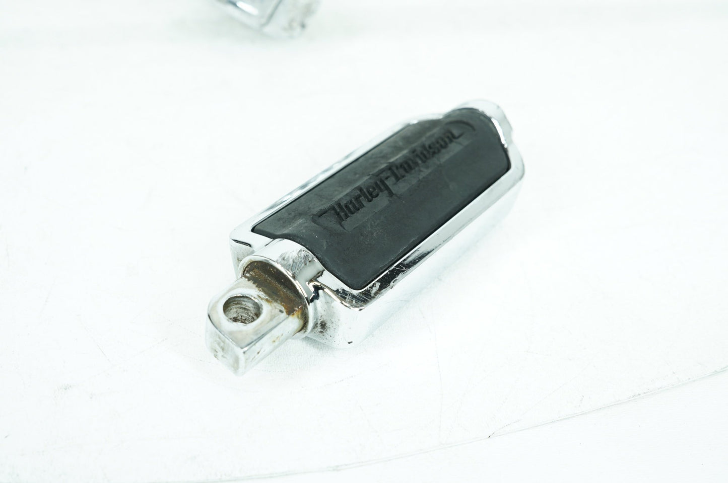 2007 - 2011 Harley-Davidson Touring Street Glide Front Right Left Highway Foot Pegs 50312-0350312-03