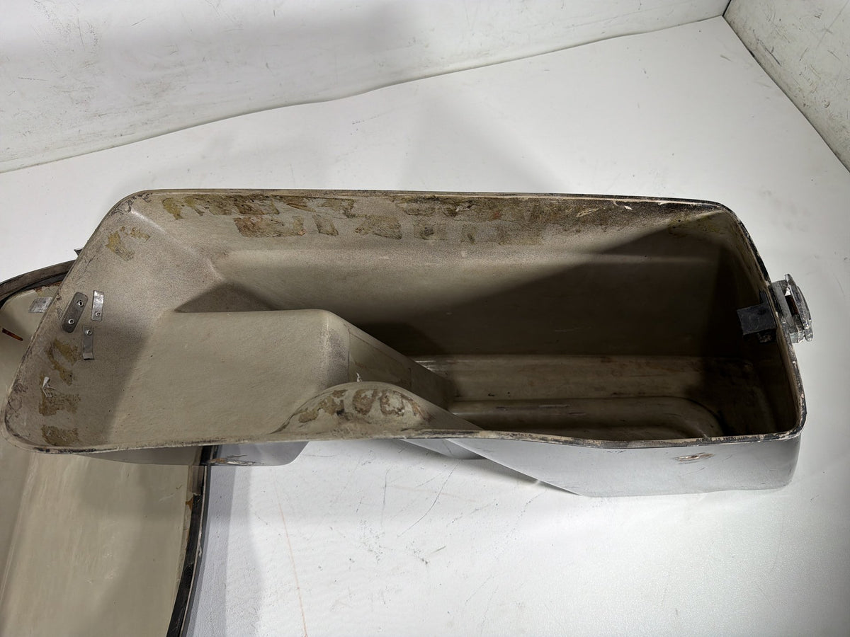 1991 Harley Electra Glide Touring Classic OEM Right 1 Saddlebag Luggage NO Key