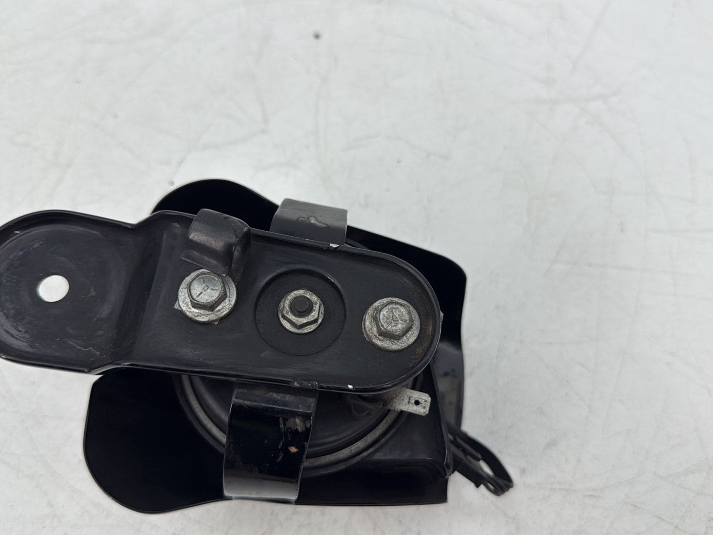 2015 Harley Touring FLHXS Street Glide OEM Horn Signal Klaxon Chrome Cover
