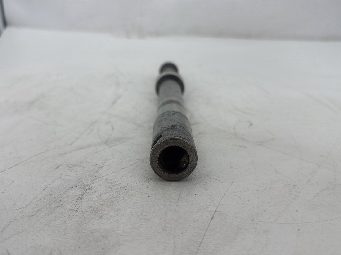 2011 Harley Electra Glide Ultra FLHTK OEM Front Wheel Axle Bolt Shaft