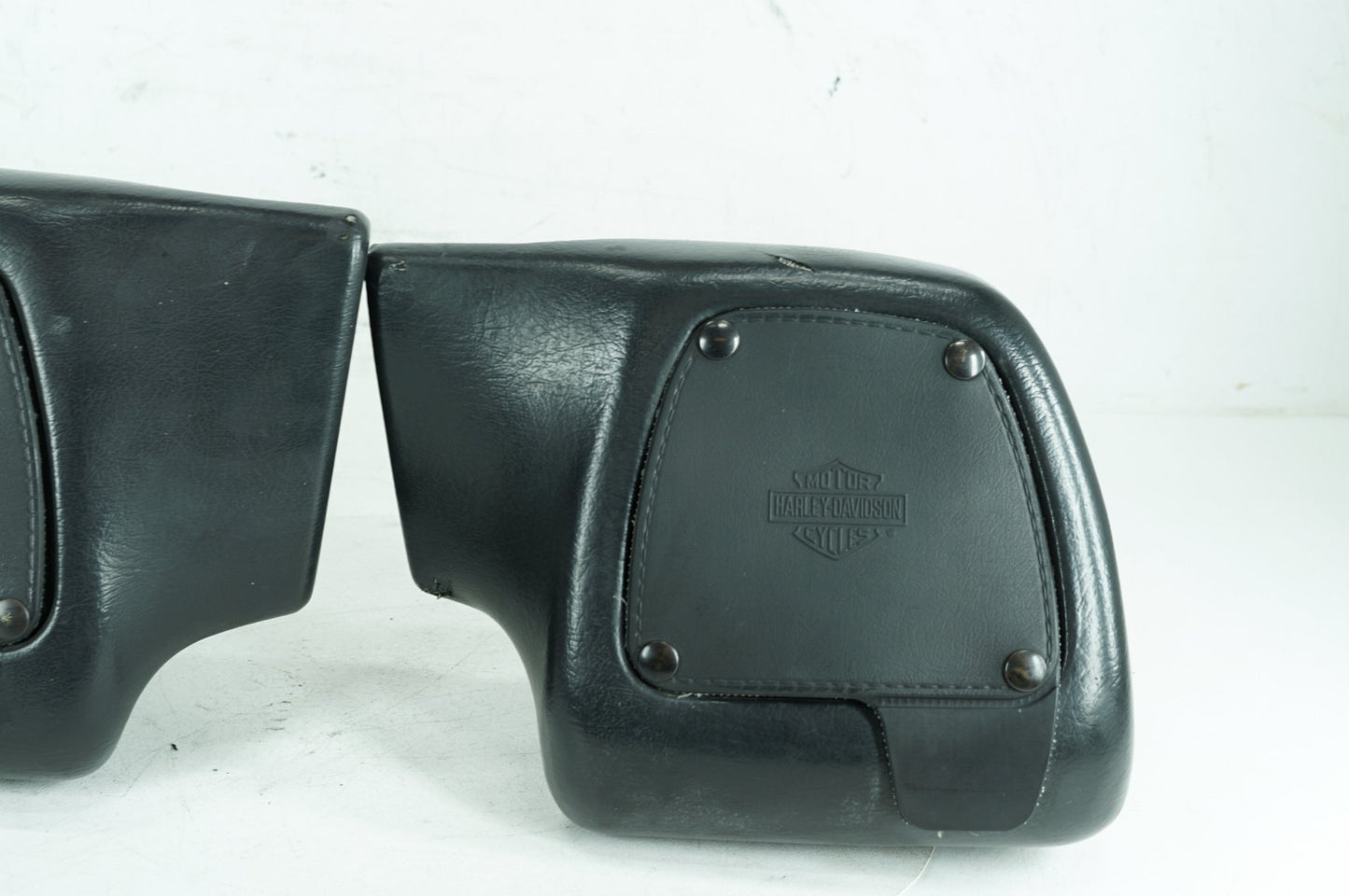 1997 Harley-Davidson Touring FLHTCUI - Storage Media Compartment Glove Box PN:  	58683-89B