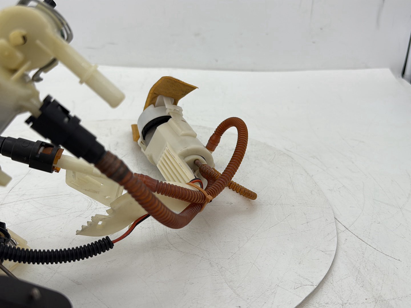 2008 Harley Electra Glide Touring Ultra FLHTCUI OEM Fuel Pump Gas Gasoline Petrol Sending