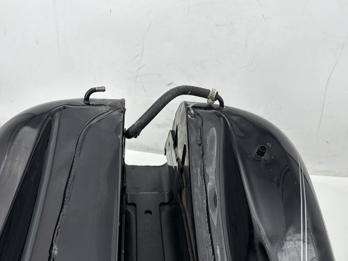 2006 Harley Dyna FXDWGI Wide Glide OEM Fuel Gas Tank Gasoline Reservoir DENTS