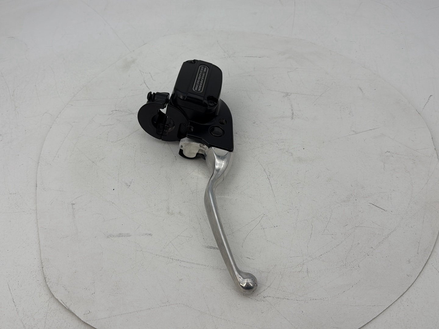 2019 - 2023 Harley-Davidson Touring Street Glide Front Brake Lever Master Cylinder Reservoir 44551-08E