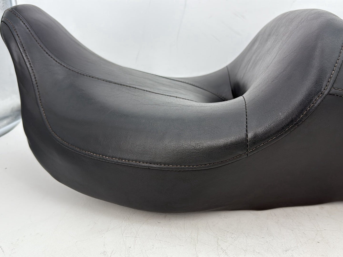 2008 Harley Touring Electra Glide Ultra OEM Passenger Rider Driver Seat Saddle