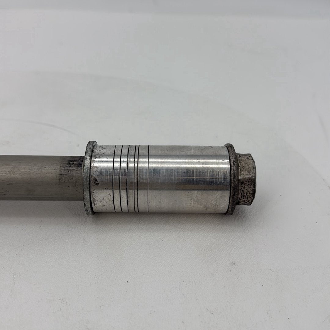 2007 - 2012 Harley-Davidson Dyna Super Glide Rear Wheel Axle Bolt Shaft  	41114-08