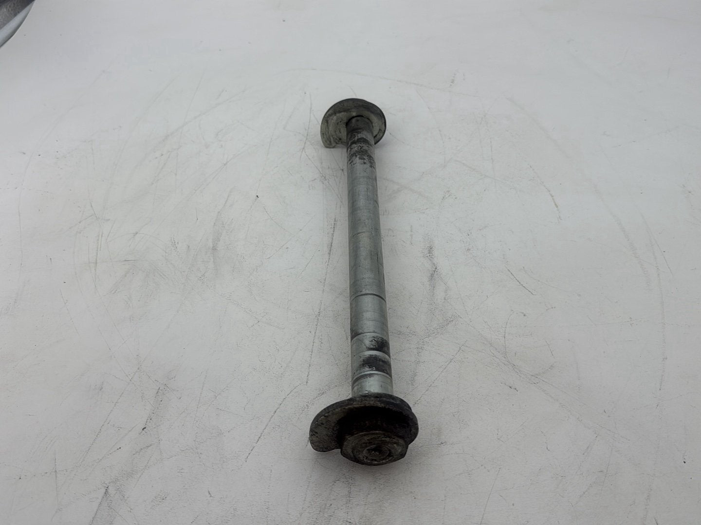 2011 Harley Electra Glide Ultra FLHTK OEM Rear Wheel Axle Bolt Shaft