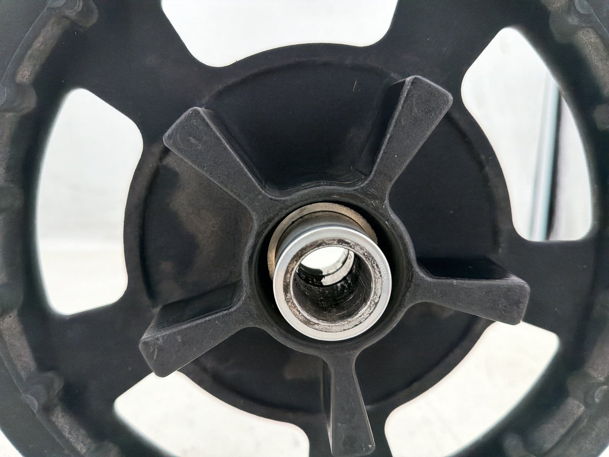 2016 Harley Road Glide Touring FLTRXS OEM Rear Driver Pulley Sprocket 68T 1"