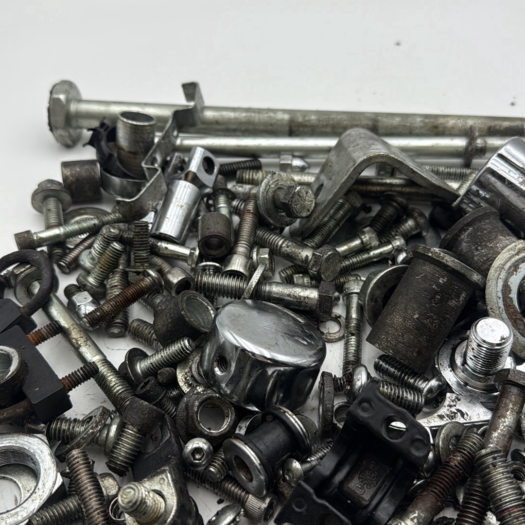 1999 - 2006 Harley-Davidson Softail Night Train Hardware Bolts Nuts & Brackets