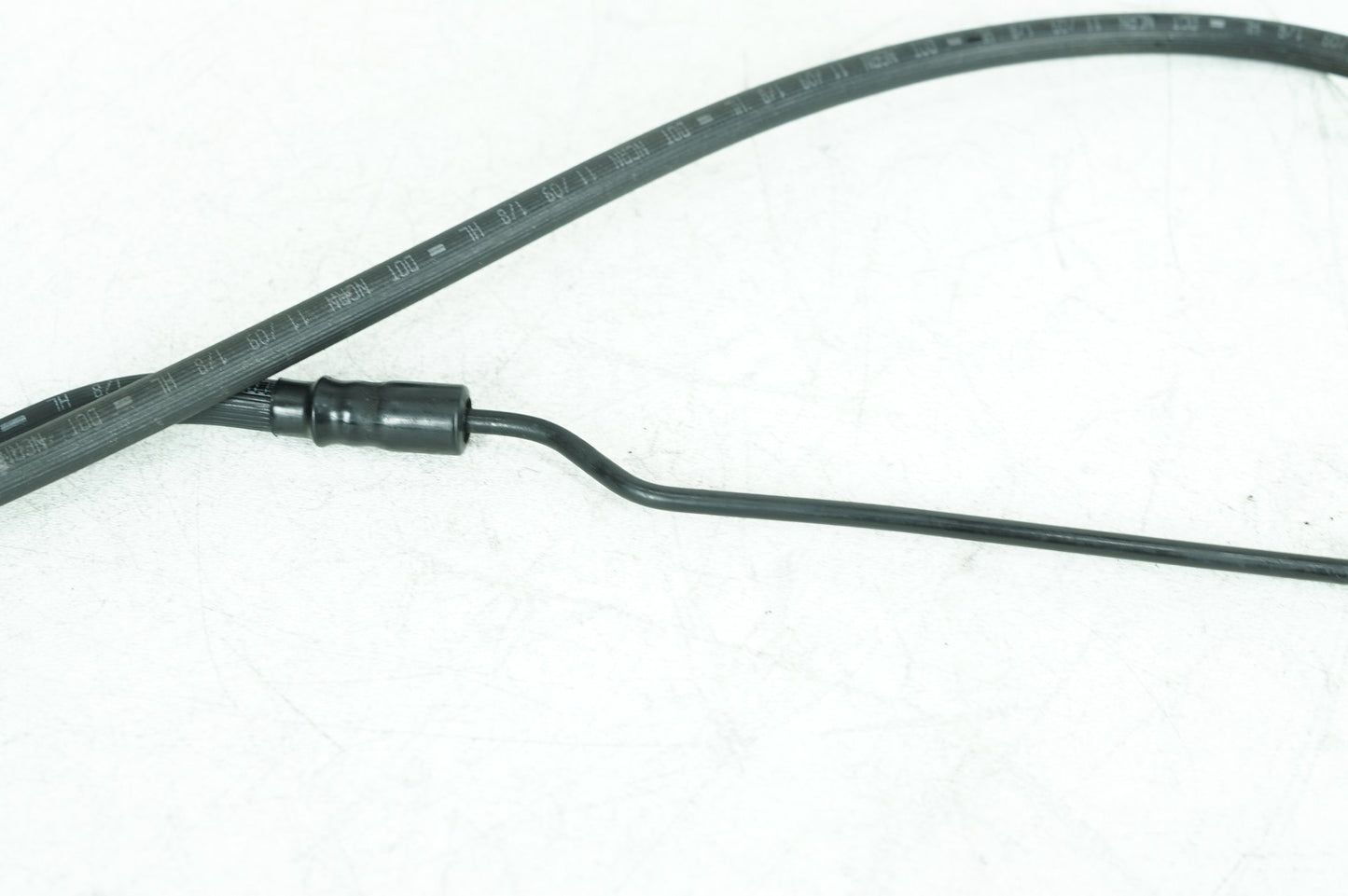 2004 - 2022 Harley-Davidson Sportster Iron 883 Front Brake Hose Line Pipe   46400-04C