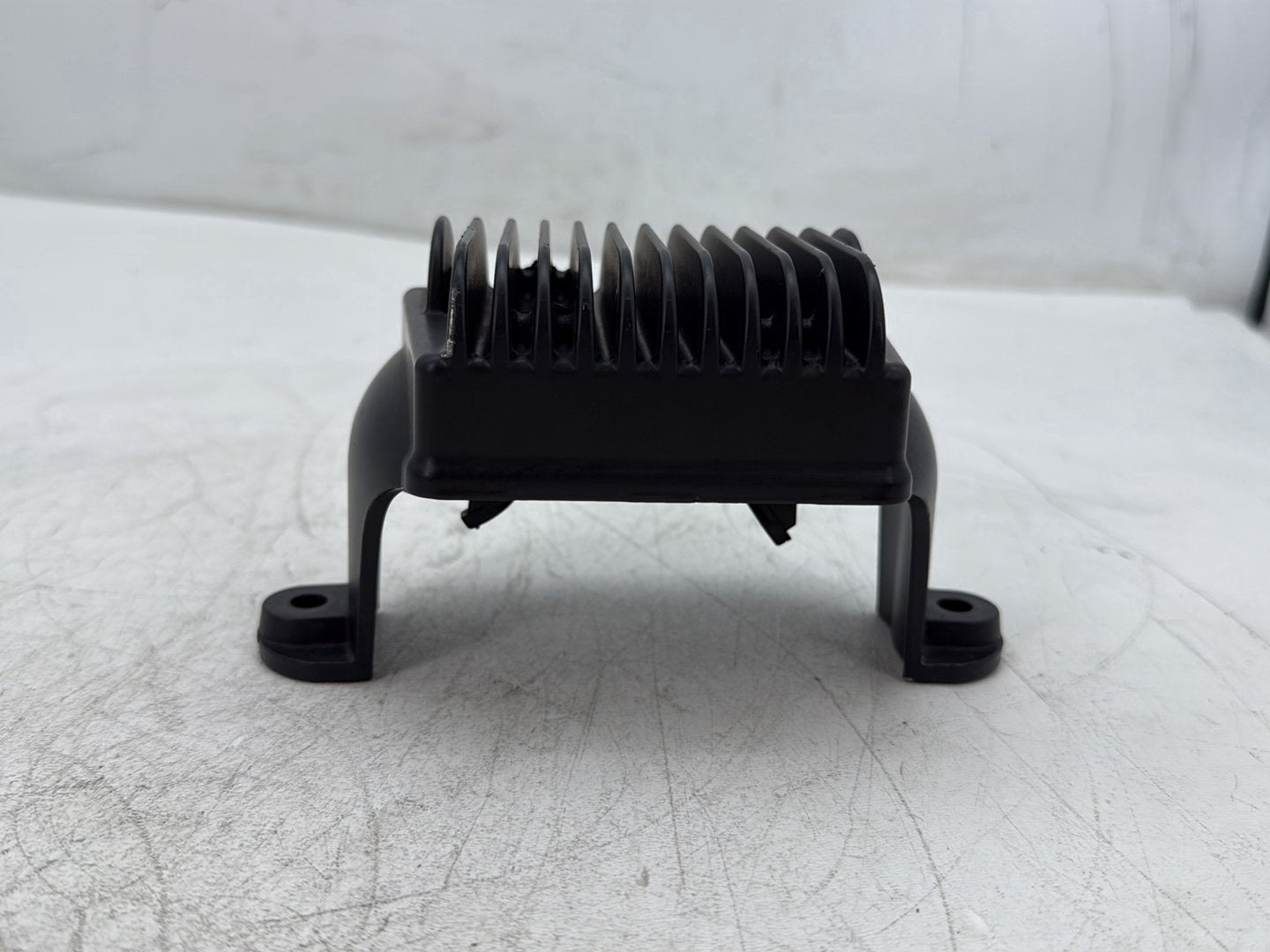 2010 Harley Street Glide Touring FLHX OEM Voltage Regulator Rectifier