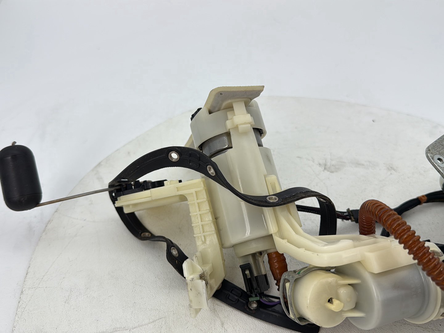 2012 Harley Dyna Fat Bob FXDF 103 OEM Fuel Pump Gas Gasoline Petrol Sending