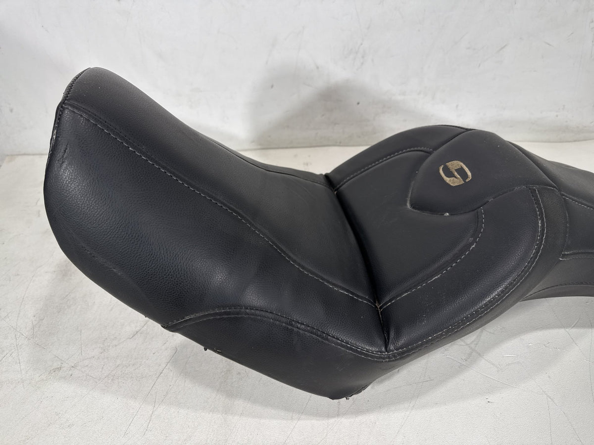 2005 Harley Dyna Wide Glide Passenger Rider Driver Seat Saddle SADDLEMAN Torn