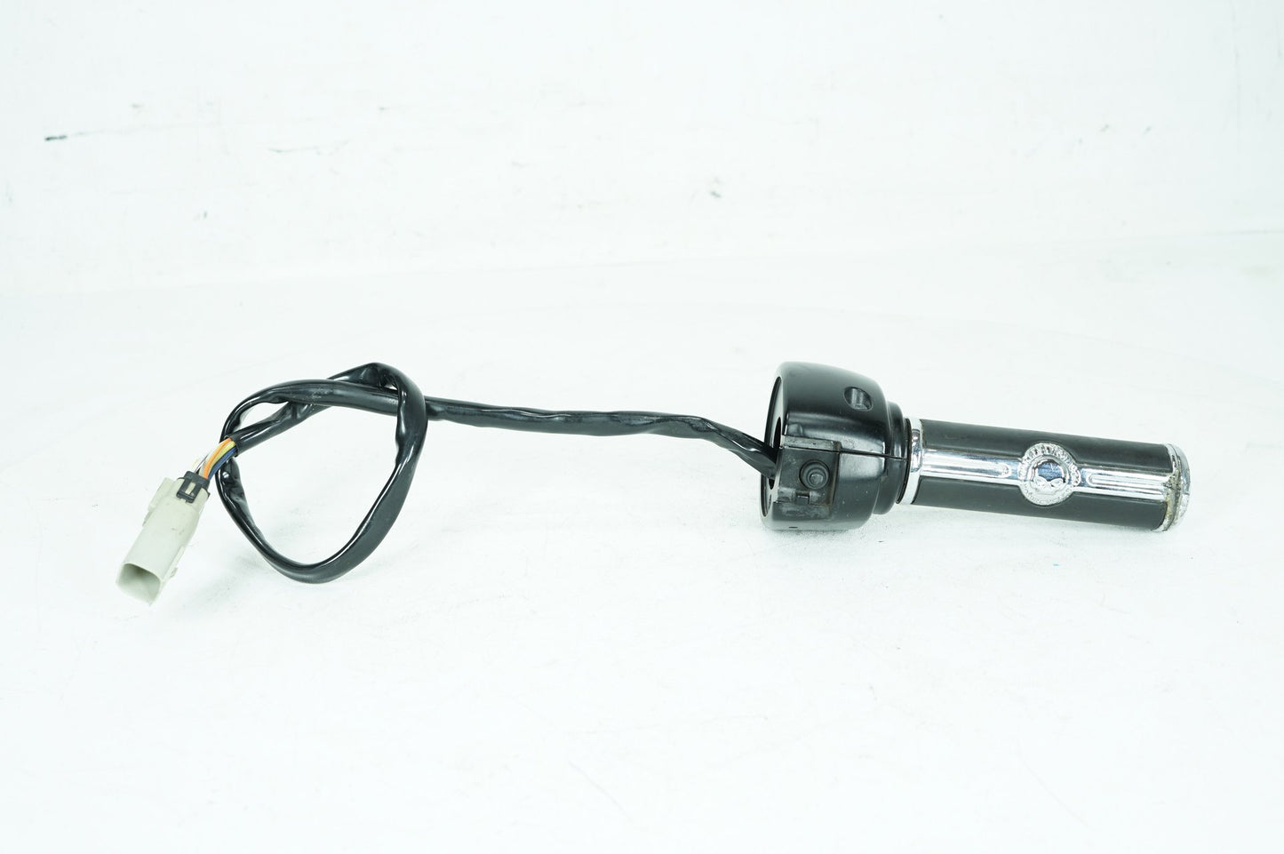 2004 - 2022 Harley-Davidson Sportster  Left Turn Signal Headlight Switches Controls 71598-00
